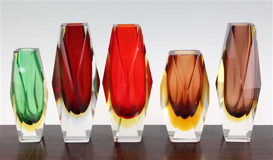 Five Murano Sommerso faceted glass vases, possibly Mandruzzato, 1960s-70s, 15.5cm - 20.5cm